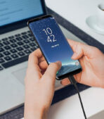 ⁦كابل شحن USB من النوع سي بيلكن- لون اسود، لهواتف خلوية⁩ - الصورة ⁦3⁩